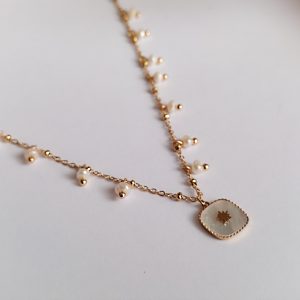 Collier Perles Blanches & Étoile Dorée  Acier Inoxydable Femme