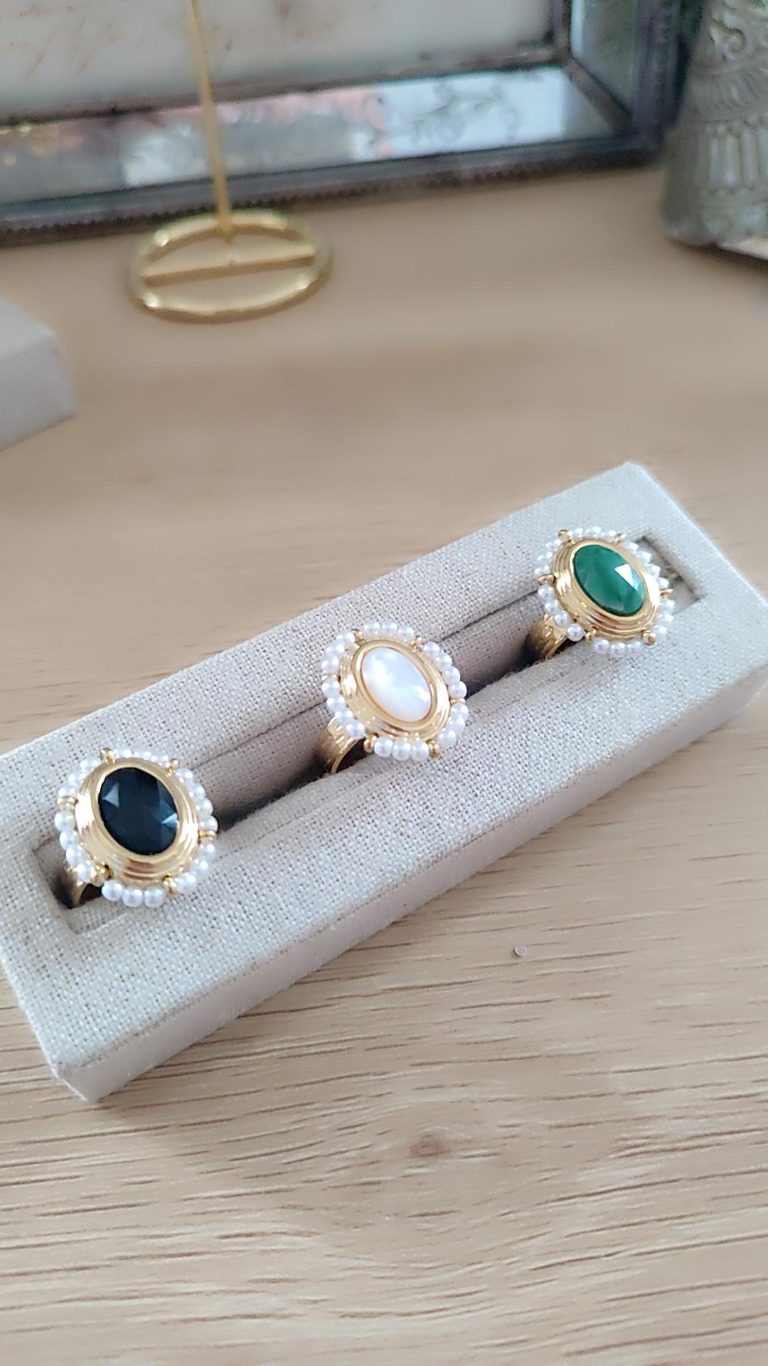 Bague doré acier inoxydable 316 L ajustable nacre et perles – Image 2